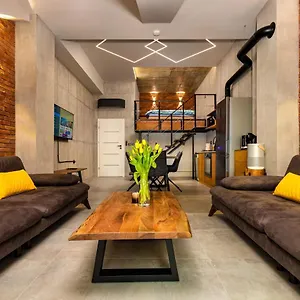 Industrial-style 2bd Loft With Parking Spot By Flat Mаnager Apartment