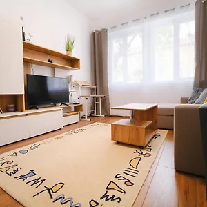 In The Center Apartment