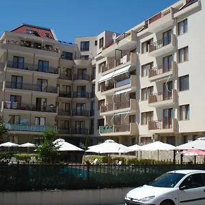 https://summer-breeze-apartments.sunnybeach-hotels.org